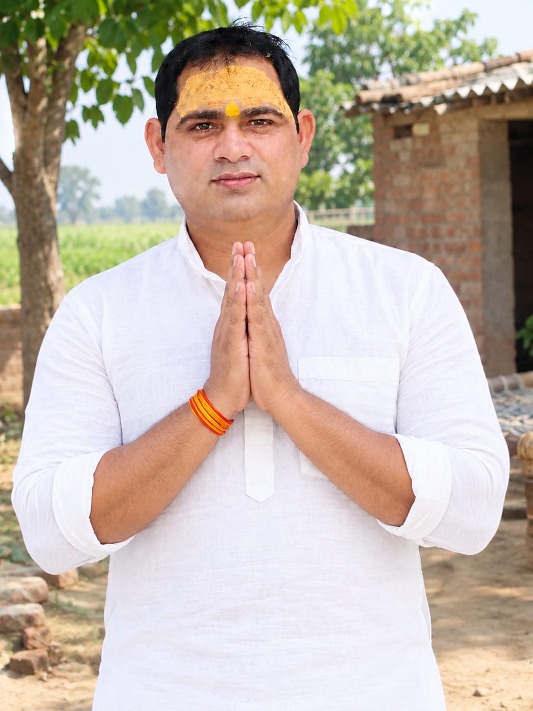 जिला पंचायत के भावी प्रत्याशी महेन्द्र प्रताप यादव*