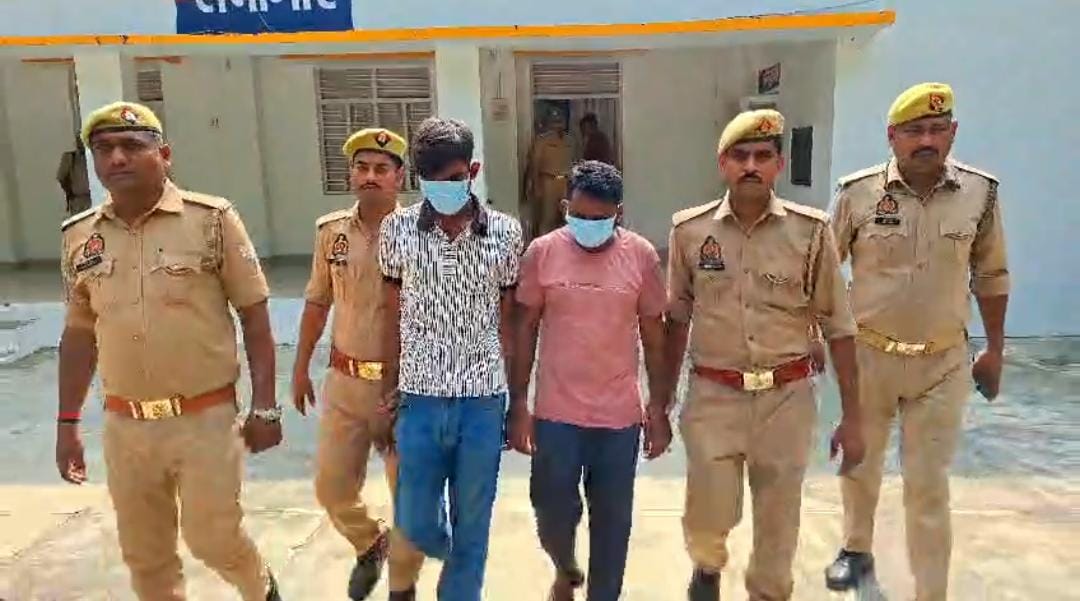 सुल्तानपुर : कादीपुर चोरी का विरोध करने पर शिक्षक दंपती को…