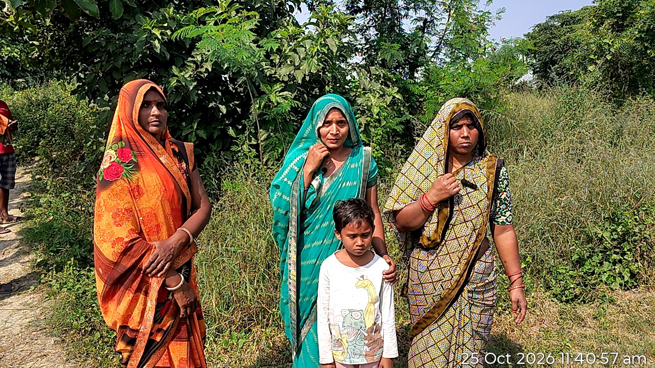 प्रतापगढ़: खेत से लौट रही महिला के साथ छिनैती का आरोप, गले…