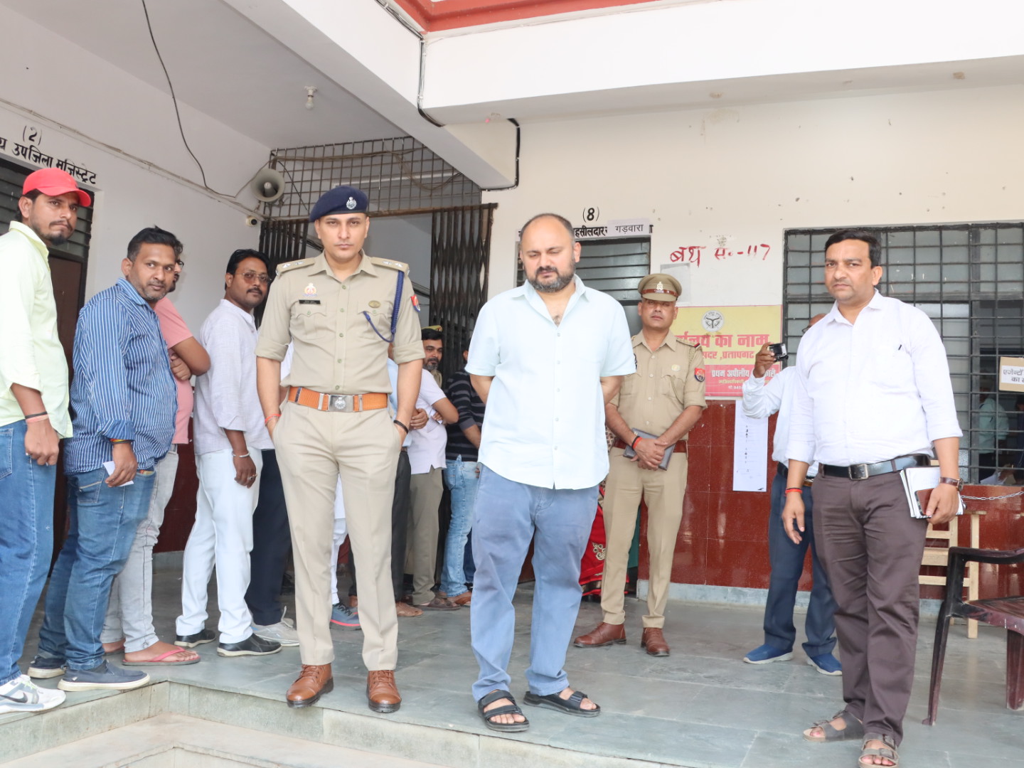 प्रतापगढ़ : लखनऊ खंड स्नातक एवं शिक्षक एमएलसी चुनाव…
