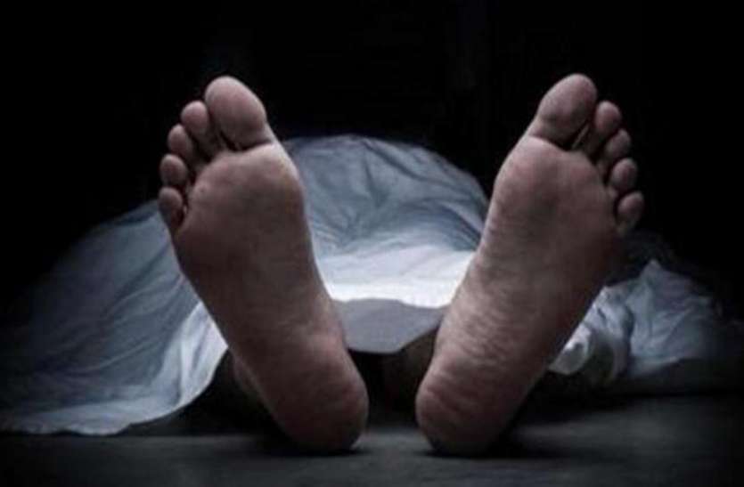 गले में फंदा लगाकर युवक ने दे दी जान :-