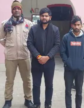 *थाना मछलीशहर पुलिस ने फोन पर जानमाल की धमकी देकर 20 लाख रुपये पैसे मांगने वाले दो बदमाशों को किया गिरफ्तार-*