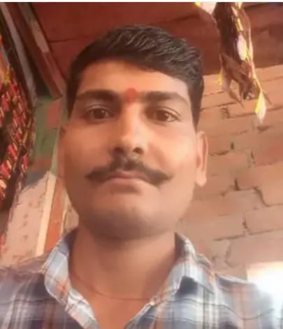 *चाय पान की दुकान चलाकर जीवन यापन कर रहे 30 वर्षीय युवक ने लगाई फांसी*