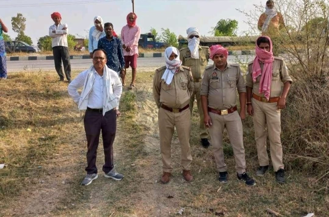 शांति भंग की धारा में प्रधान सहित चार लोगों को पुलिस ने किया गिरफ्तार :-