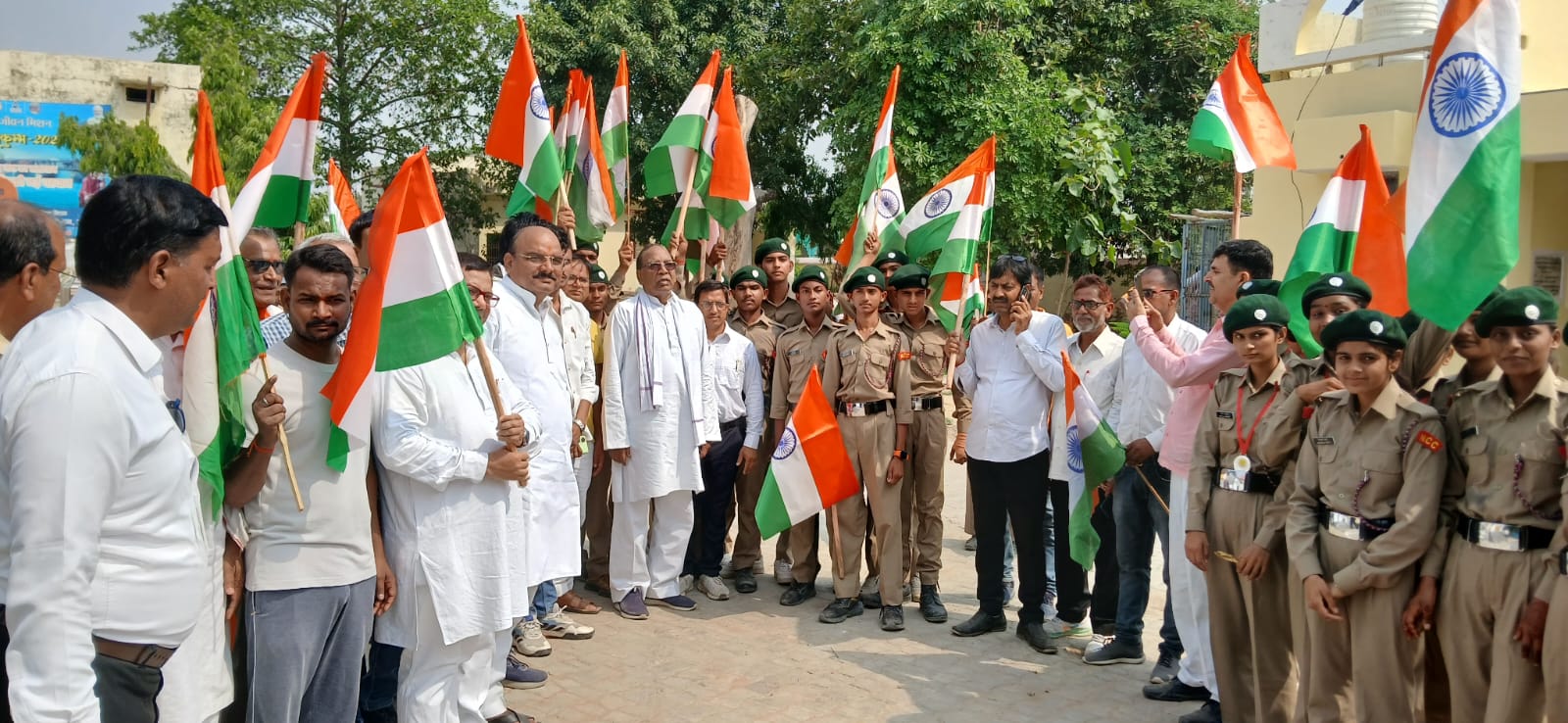 *सर्वोदय इन्टर कॉलेज के प्रांगण में अहिल्यावाई होल्कर पर बच्चों ने की प्रस्तुति निकाली भारत शौर्य तिरंगा यात्रा*