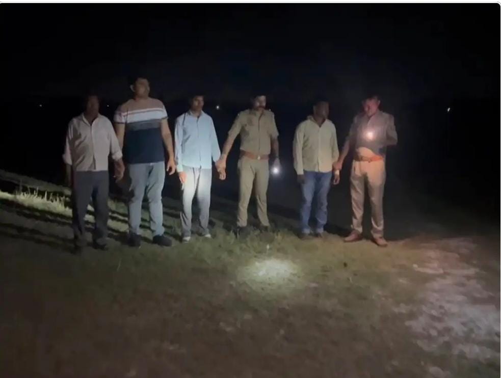 *प्रतापगढ़ पुलिस और गौतस्करों के बीच हुई मुठभेड़ एक बदमाश के पैर में लगी गोली जिला अस्पताल रेफर*