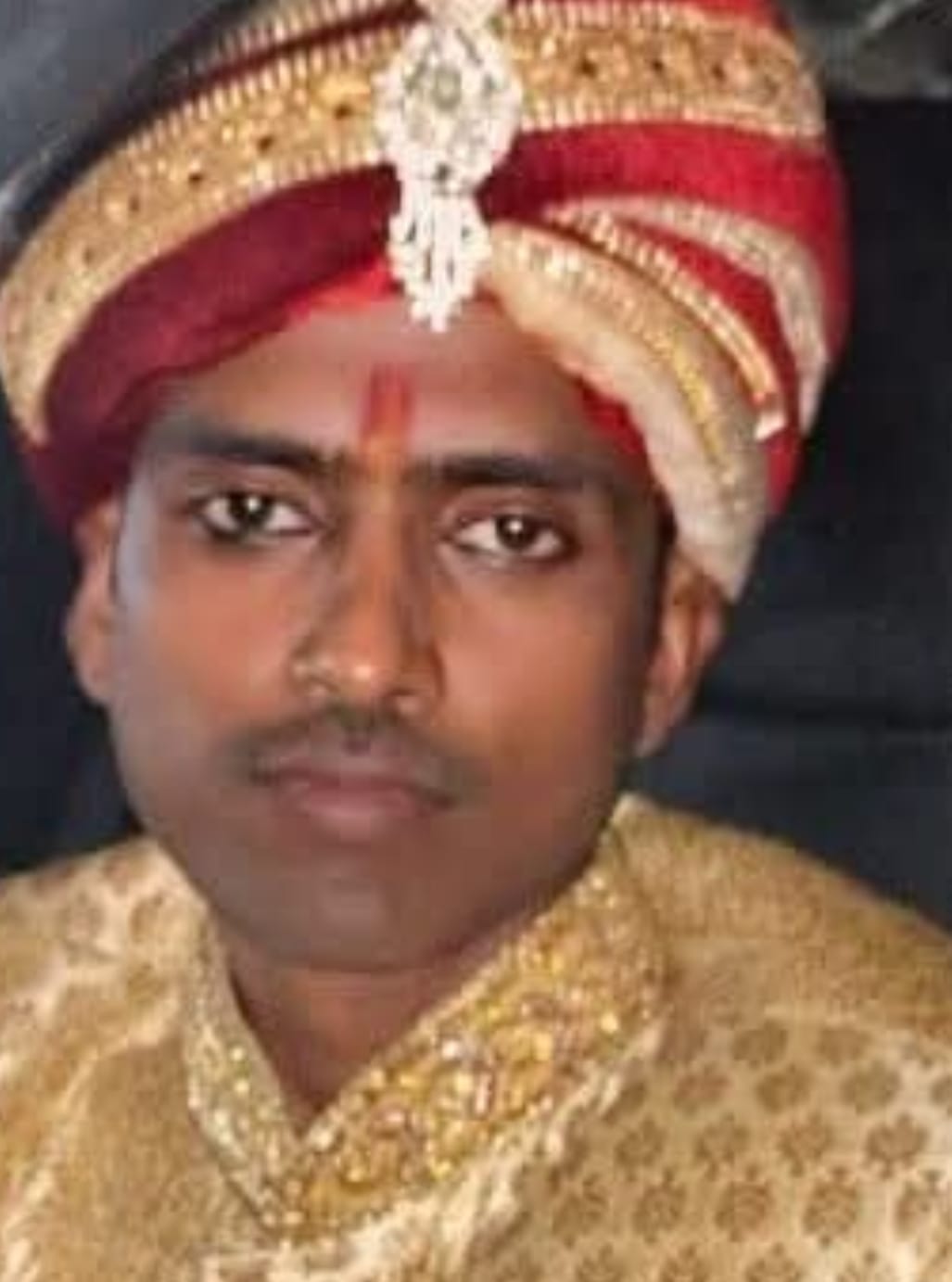 *दूसरी शादी रचाने पहुंचा दूल्हा, पहली पत्नी पुलिस बल के साथ शादी में बनी रोड़ा, रुकवाई शादी*