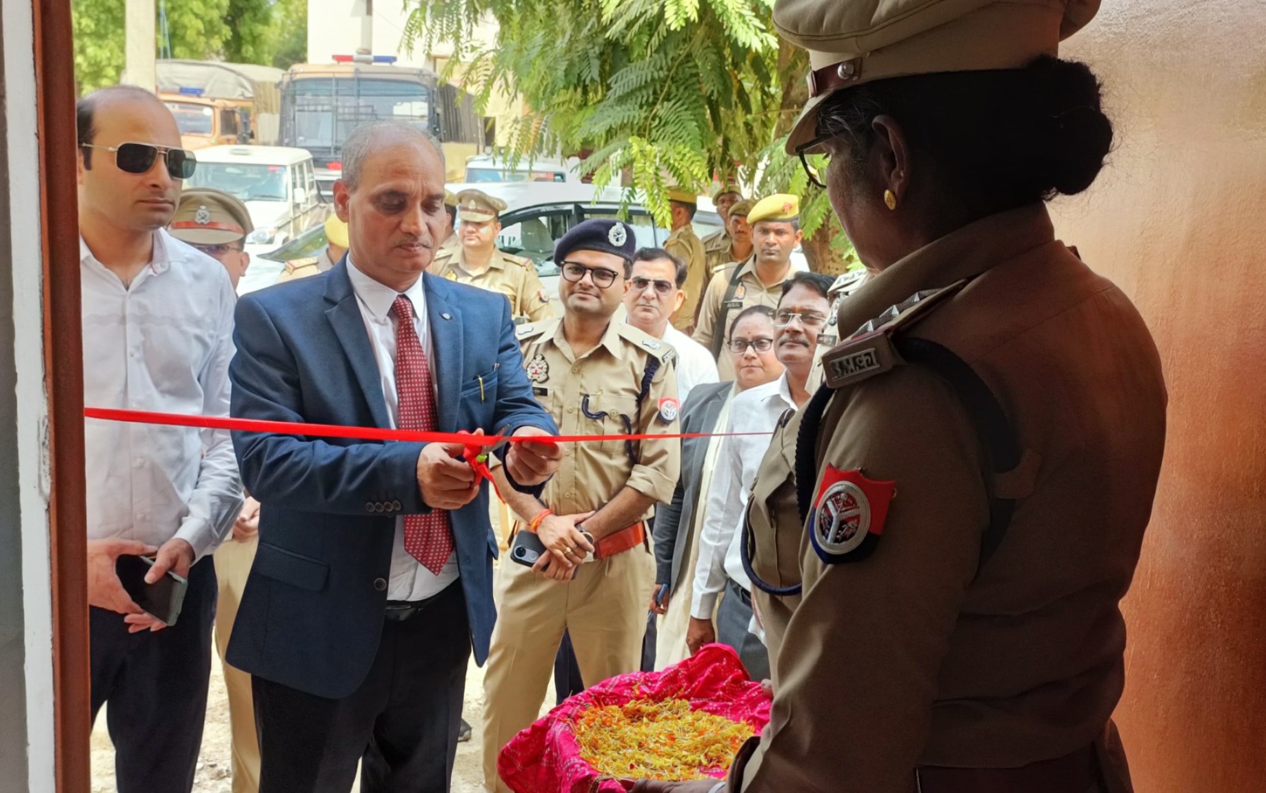 *प्रतापगढ़ के जिला न्यायाधीश ,जिलाधिकारी व पुलिस अधीक्षक ने किया जिला कारागार का निरीक्षण*