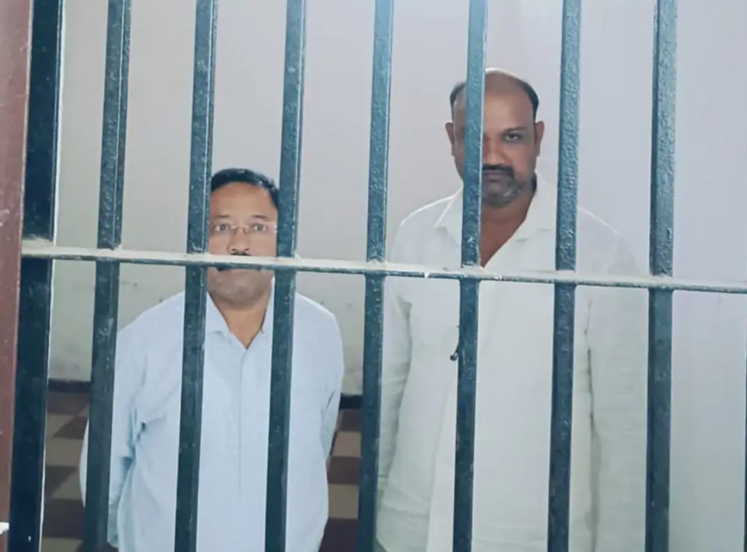 *दो अंतर्जनपदीय गांजा तस्कर गिरफ्तार*
