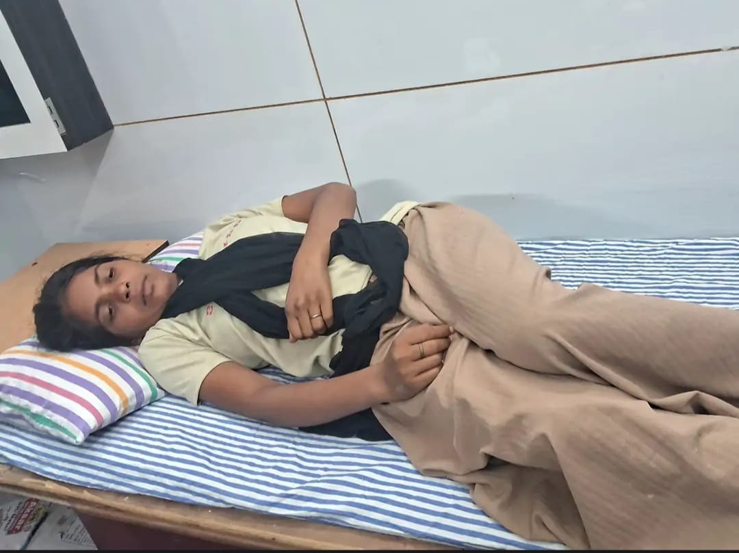 *धान की रोपाई के दौरान आकाशीय बिजली गिरने से झुलसीं चार महिलाएं*