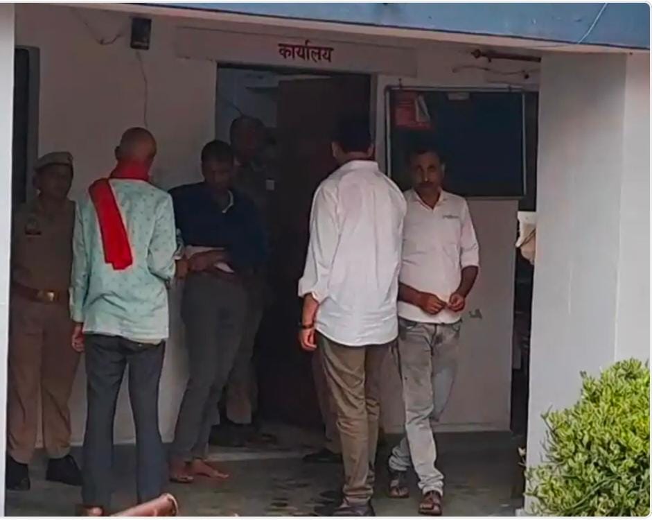 *प्रतापगढ़ के बेल्हा देवी मन्दिर में धर्म छिपा कर हिंदू लड़की से शादी करने की कोशिश पुलिस ने किया गिरफ्तार*