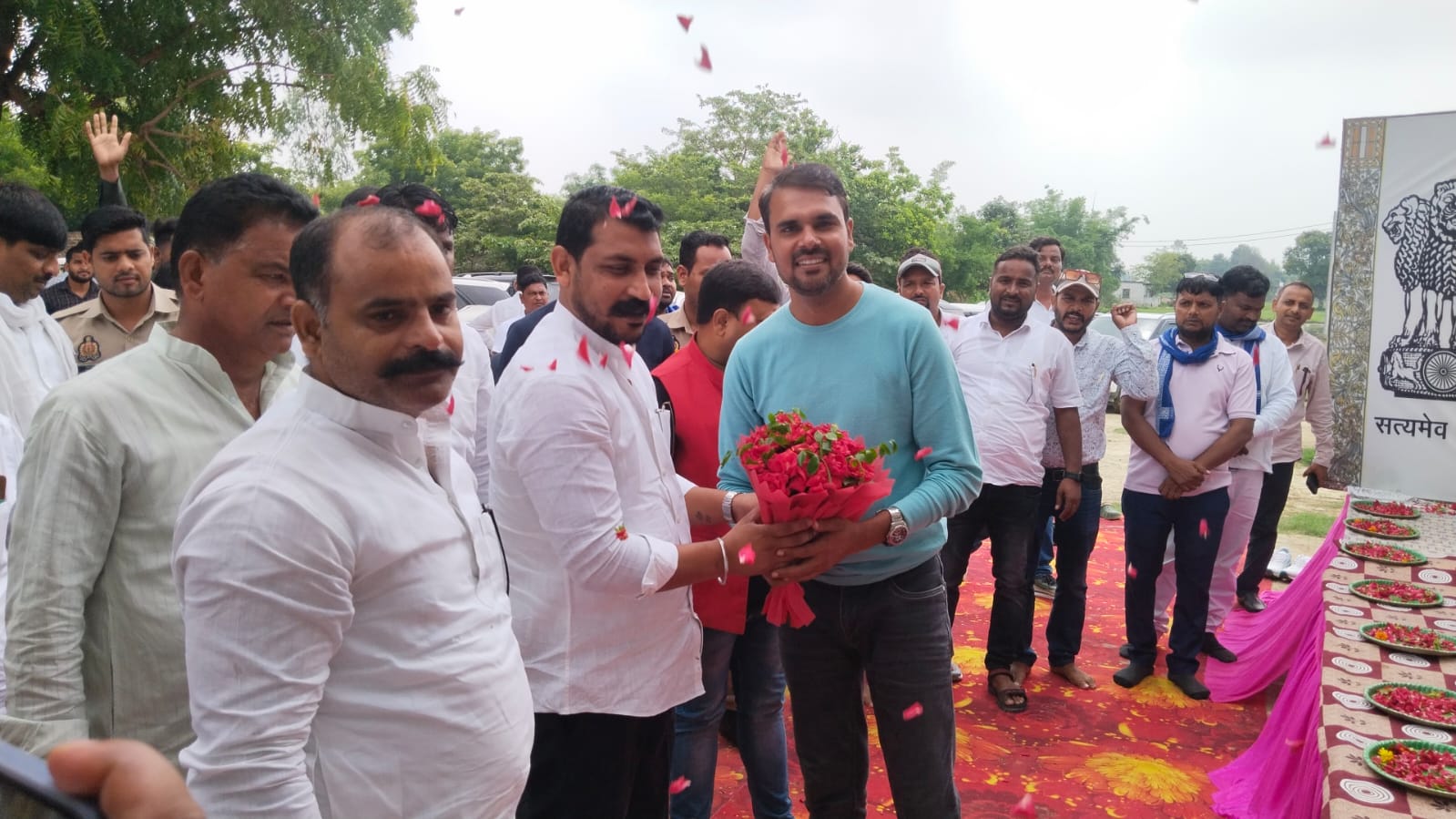 *प्रतापगढ़ में आसपुर देवसरा क्षेत्रांतर्गत ग्राम सभा बिनैका में पहुंचे चंद्रशेखर रावण*