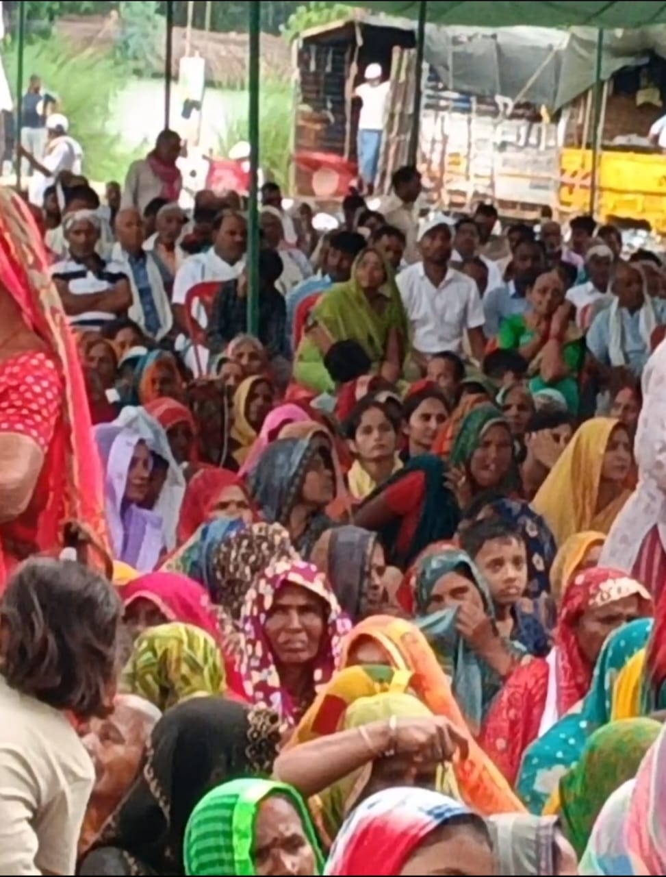 *बाबा जयगुरुदेव सत्संग स्थल जमऊपट्टी रतासी में भक्तों का उमड़ा विशाल जन सैलाब*