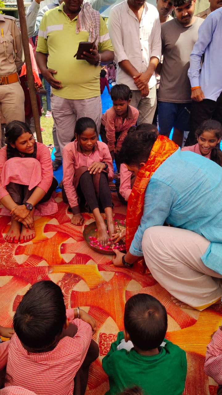 बदलापुर में मिशन शक्ति0.5 अभियान के तहत कन्या पूजन, महिला सशक्तिकरण का दिया संदेश