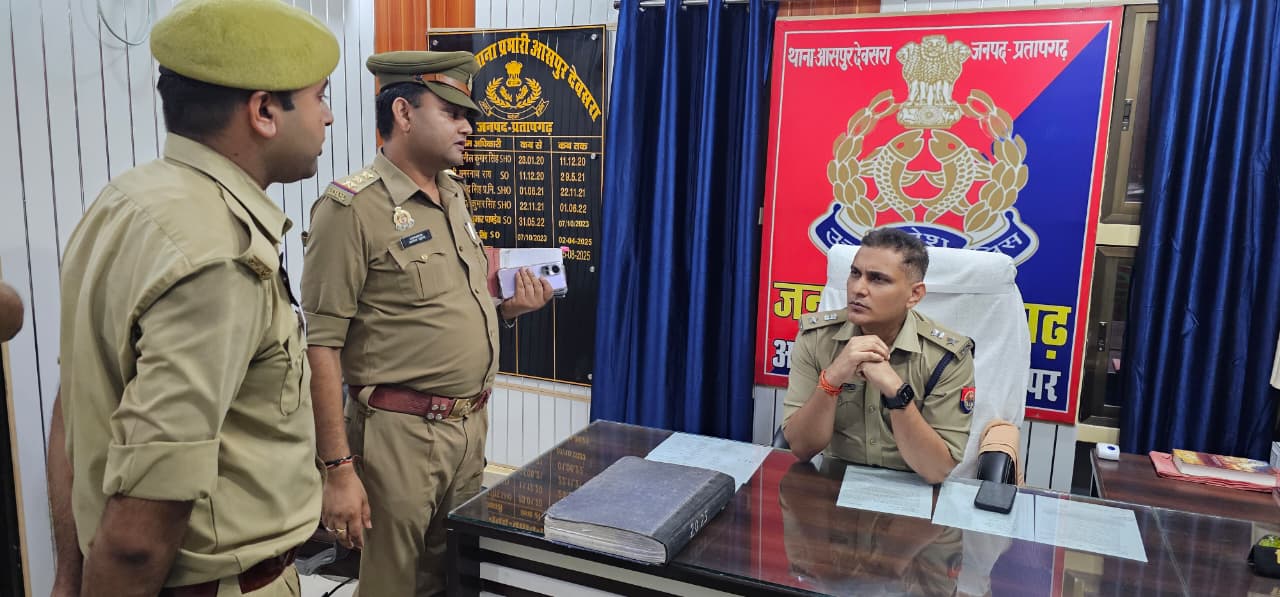 प्रतापगढ़ पुलिस अधीक्षक दीपक भूकर ने किया थाना आसपुर देवसरा का औचक निरीक्षण