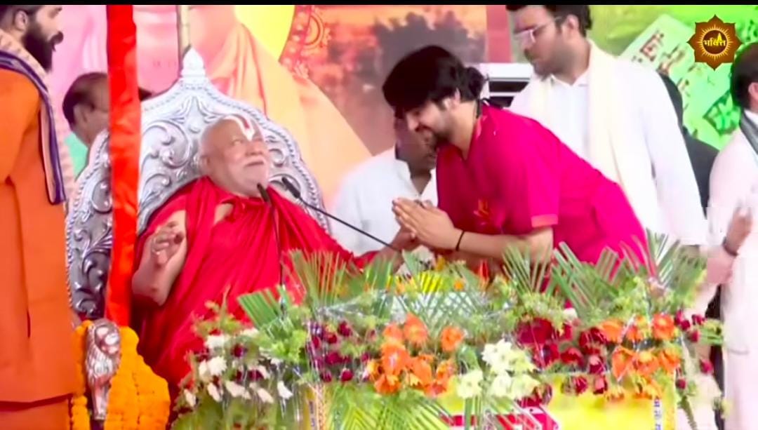 *भारत को हिंदू राष्ट्र घोषित करने की पैरवी करता रहूंगा धीरेंद्र शास्त्री ने युवाओं से किया आह्वान*