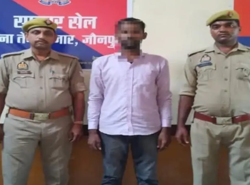 तेजीबाजार पुलिस ने पाक्सो एक्ट के वांछित अभियुक्त को किया गिरफ्तार