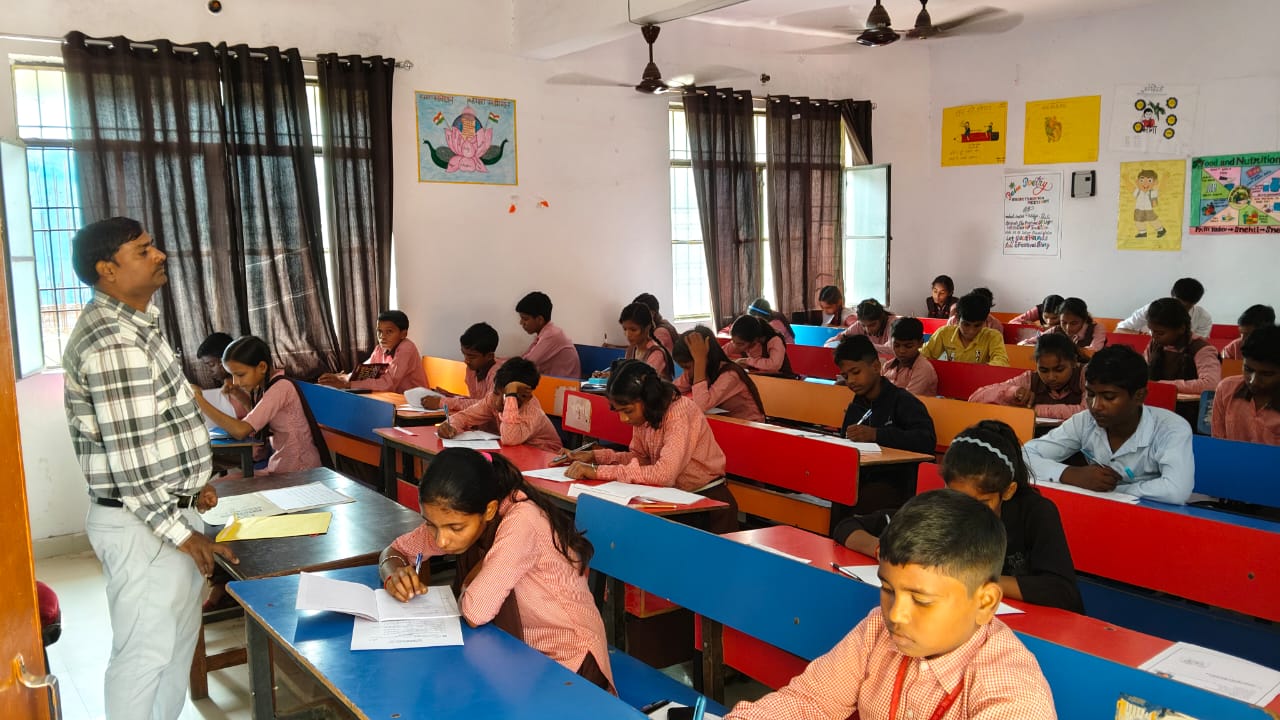 डायट जौनपुर में जनपद स्तरीय गणित ओलंपियाड प्रतियोगिता सफलतापूर्वक संपन्न