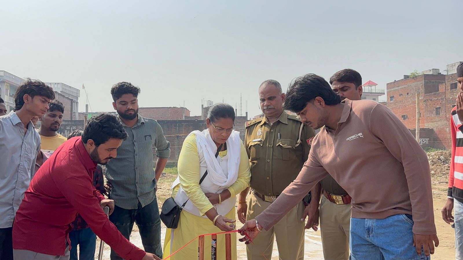 नगर पंचायत कोइरीपुर में शुरू हुआ एकता रूल आउट क्रिकेट प्रतियोगिता