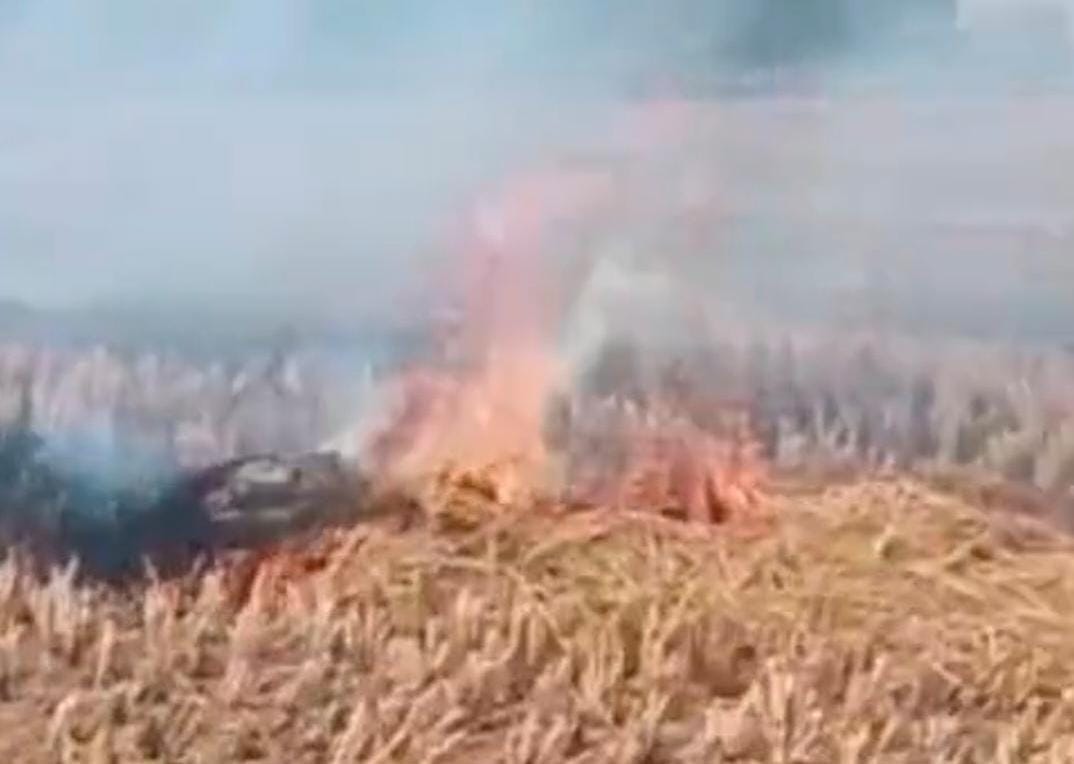 प्रतापगढ़ जिलाधिकारी ने बिना एस एम एस के धान की कटाई करने वाली कंबाइन मशीनों को जप्त करने का दिया निर्देश