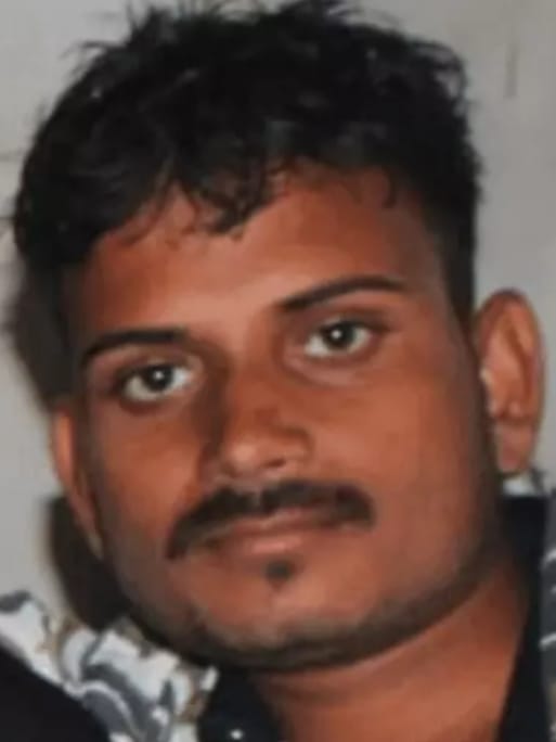 प्राइवेट बस की चपेट में आने से बाइक सवार दो की मौत, परिजनों में मचा कोहराम