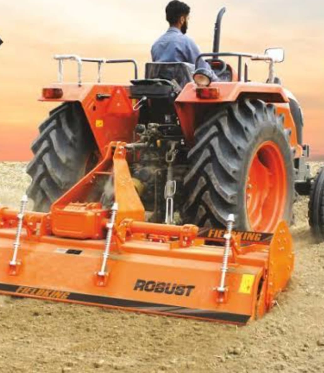 रोटावेटर में फंसने से किसान की मौत, गांव में छाया मातम