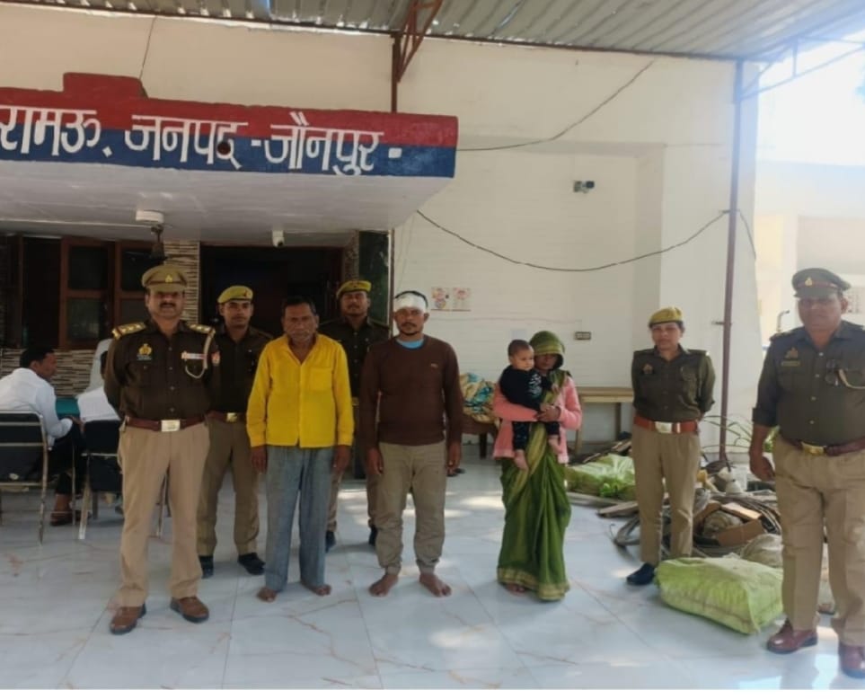 थाना सिंगरामऊ पुलिस ने तीन वांछित अभियुक्तों को आलाकतल सहित किया गिरफ्तार