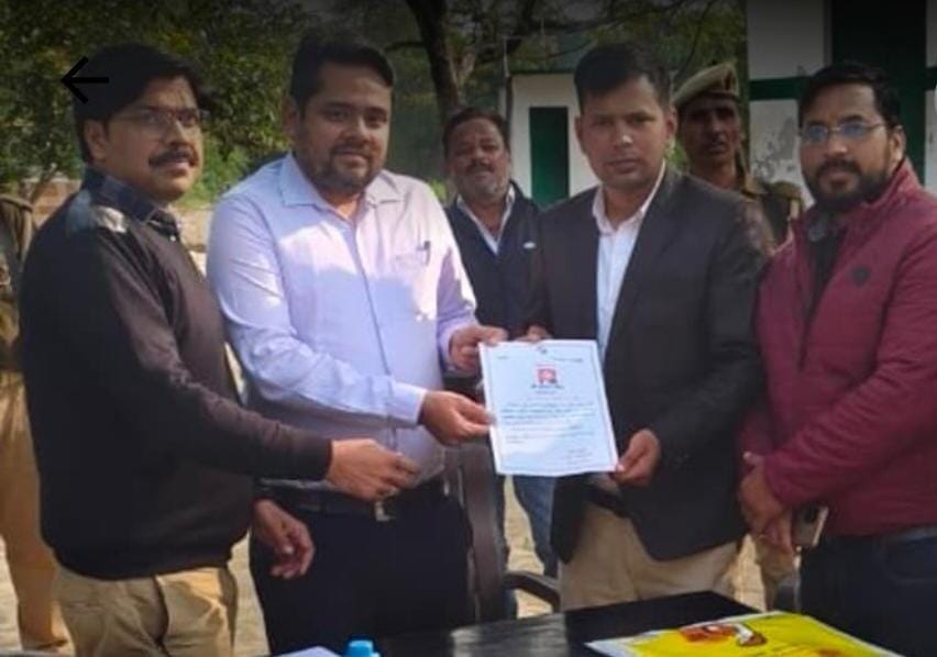 *प्रतापगढ़ बाबा बेलखरनाथ में एस आई आर में शत-प्रतिशत लक्ष्य पूरा करने पर बीएलओ सम्मानित*