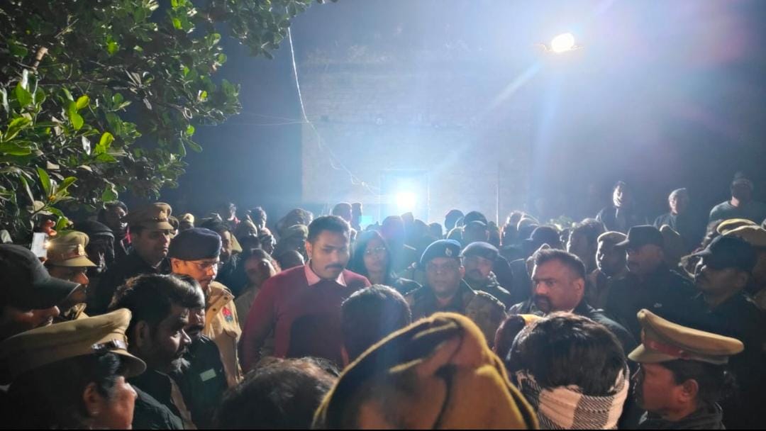 *सुल्तानपुर चांदा हत्या कांड में 36 घण्टे बाद अमन यादव के शव का हुआ अंतिम संस्कार*