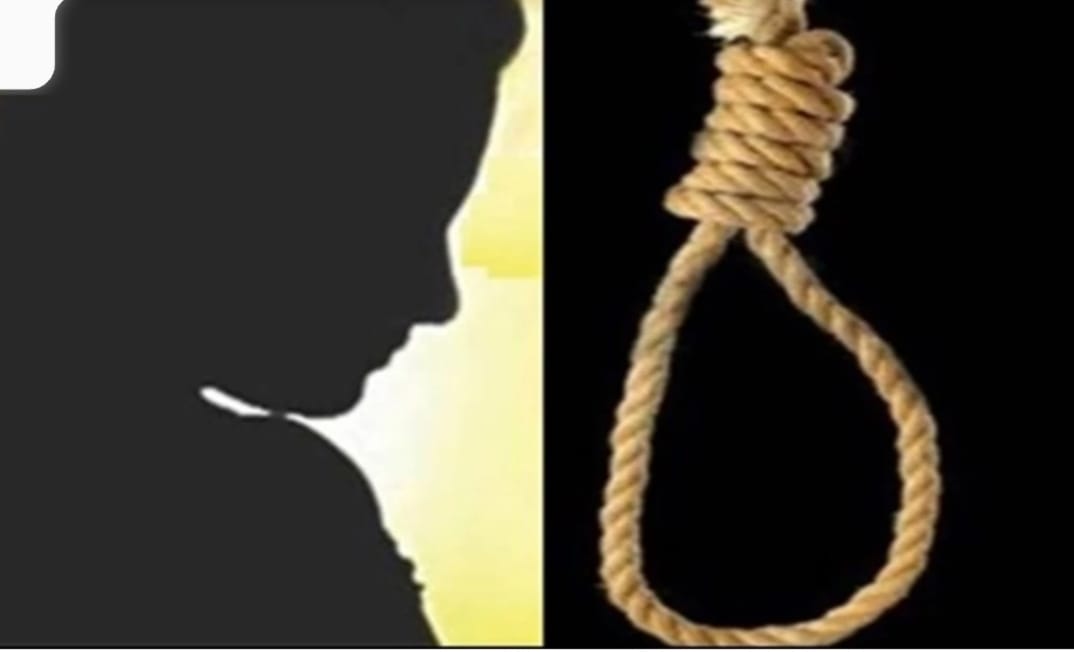 खुटहन थाना क्षेत्र में युवक का फंदे से लटकता मिला शव, जांच में जुटी पुलिस