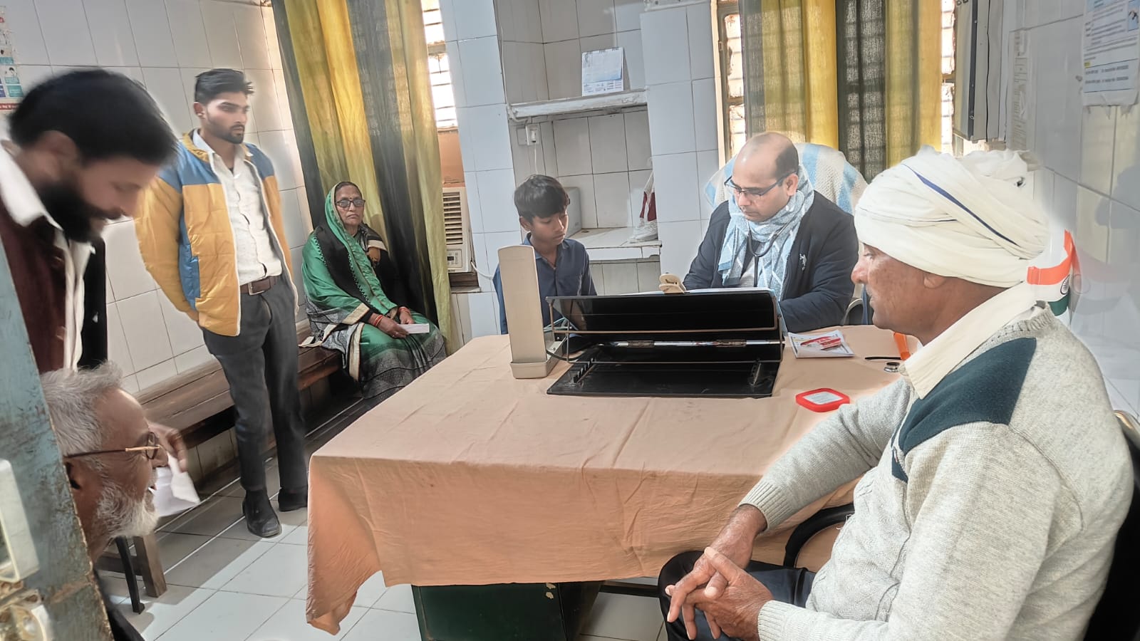 सिगरामऊ ,जमऊपट्टी में मुख्यमंत्री जन आरोग्य मेले का आयोजन