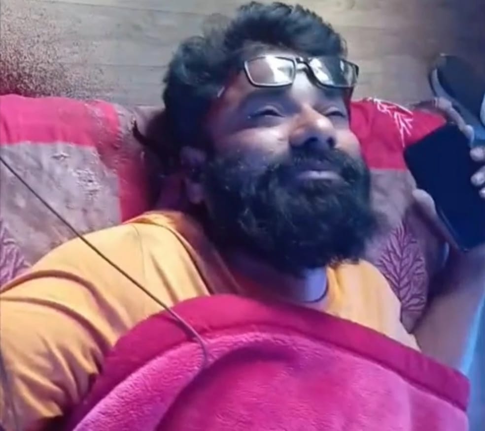 बाप बेटे के बीच हुआ विवाद, पिता ने लाइसेंसी रिवाल्वर से खुद को मारी गोली