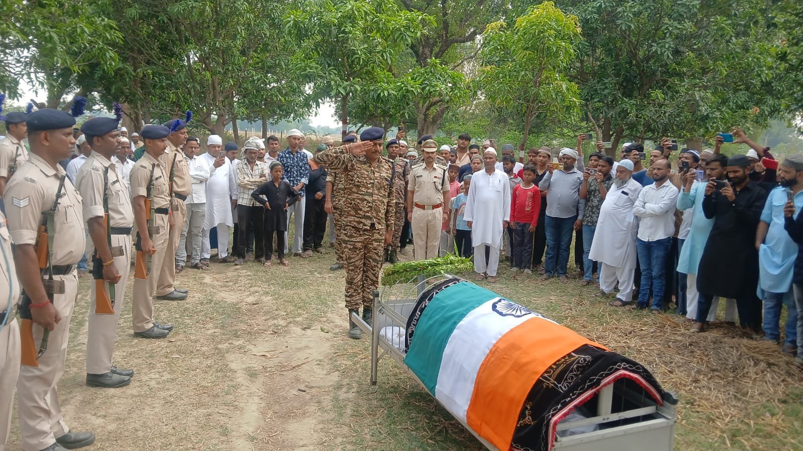 सीआरपीएफ के पद पर तैनात हवलदार हलीम अहमद का हुआ निधन
