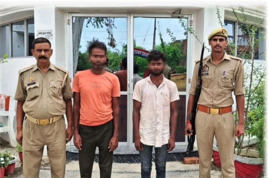 सरायख्वाजा पुलिस की बड़ी कार्रवाई,फरार आरोपियों पर कसा शिकंजा