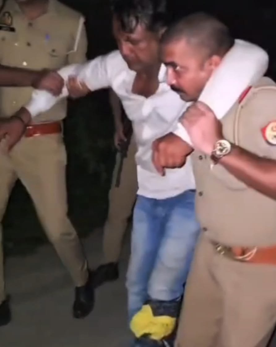पुलिस मुठभेड़ के दौरान, हिस्ट्रीशीटर के पैर में लगी गोली; साथी समेत गिरफ्तार