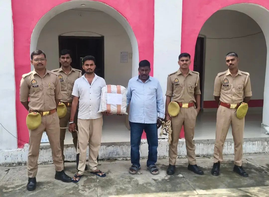 बक्शा पुलिस की बड़ी कार्रवाई, दो अंतरजनपदीय गांजा तस्कर गिरफ्तार